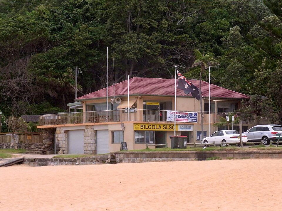 Coastal Clear Windows — professional window cleaning in Bilgola, Sydney’s Northern Beaches