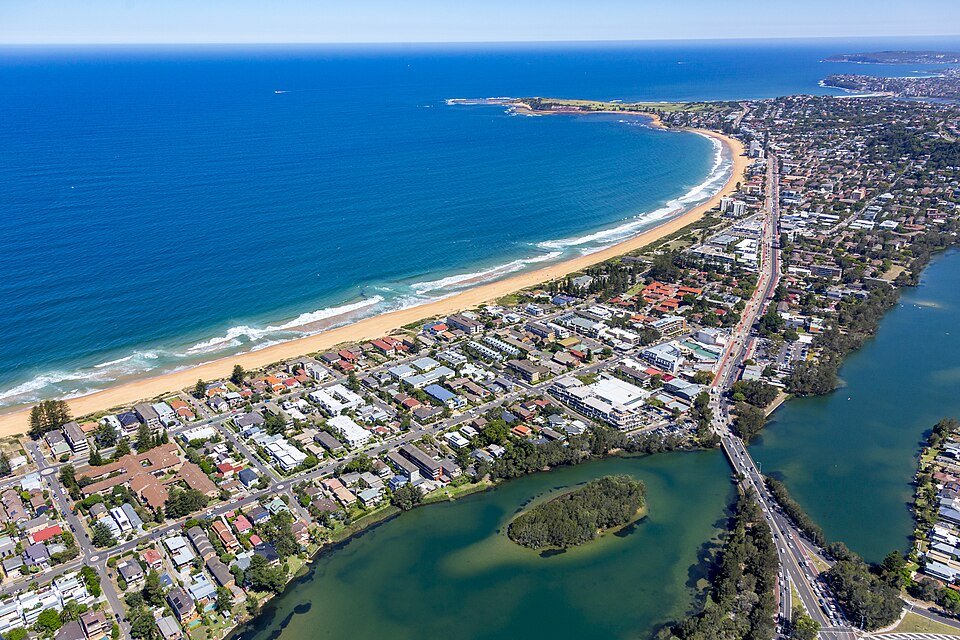 Coastal Clear Windows — professional window cleaning in Narrabeen, Sydney’s Northern Beaches