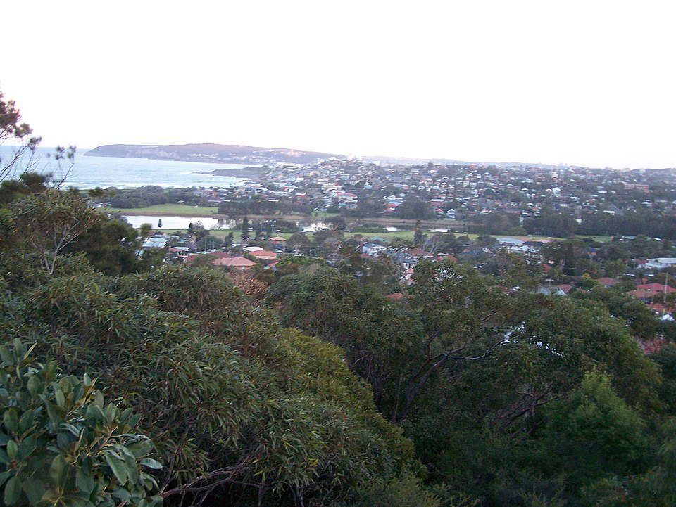 Coastal Clear Windows — professional window cleaning in North Curl Curl, Sydney’s Northern Beaches